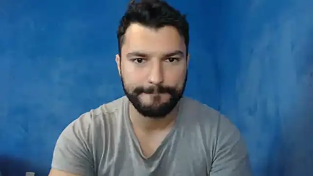 Snapshot of alex_blu chatting on 06/21/26, 06:08 alex blu online show from 06/21/26, 06:08