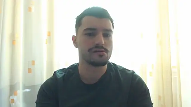 Snapshot of alex_blu chatting on 04/23/26, 10:00 alex blu online show from 04/23/26, 10:00
