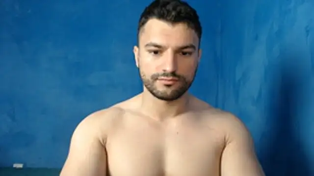 Snapshot of alex_blu chatting on 05/29/26, 09:59 alex blu online show from 05/29/26, 09:59