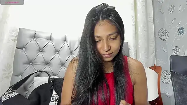 luna evaa online show from 09/30/25, 01:39