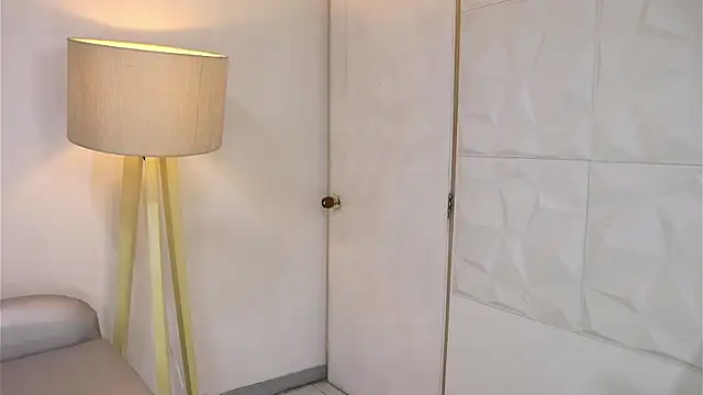 dianebleu online show from 11/10/25, 04:39