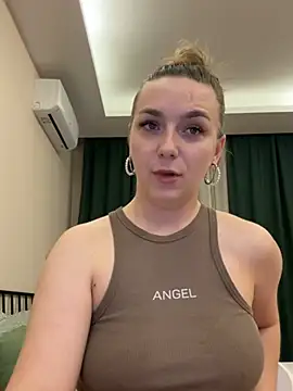 Snapshot of Janeee chatting on 01/31/25, 03:00 Janeee online show from 01/31/25, 03:00