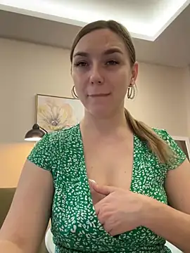 Snapshot of Janeee chatting on 01/26/25, 10:02 Janeee online show from 01/26/25, 10:02