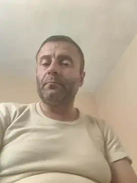 Snapshot of muscularsexy chatting on 06/18/26, 09:25 muscularsexy online show from 06/18/26, 09:25