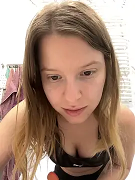 kimczii online show from 05/25/26, 06:28