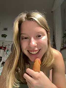 kimczii online show from 07/27/26, 10:44