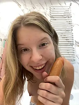kimczii online show from 07/24/26, 07:48