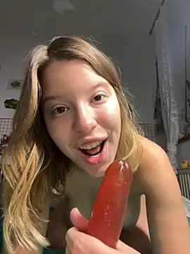 Snapshot of kimczii chatting on 10/31/25, 07:49 kimczii online show from 10/31/25, 07:49