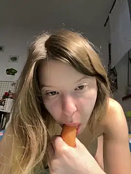 kimczii online show from 04/10/26, 06:20