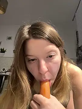 kimczii online show from 04/01/26, 06:15