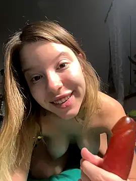 Snapshot of kimczii chatting on 11/13/25, 07:23 kimczii online show from 11/13/25, 07:23