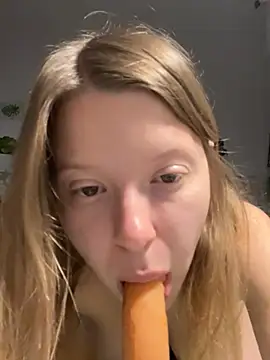 kimczii online show from 06/10/26, 06:25