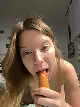 kimczii online show from 05/20/26, 06:21
