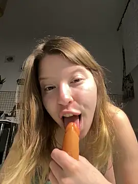 kimczii online show from 04/20/26, 06:16