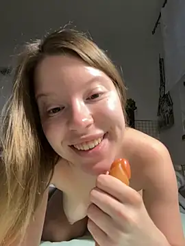 kimczii online show from 05/11/26, 06:15