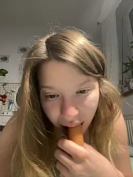 kimczii online show from 06/03/26, 06:14