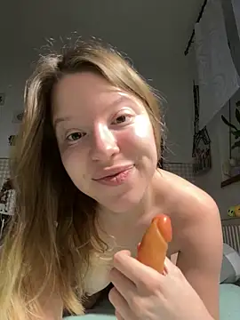 kimczii online show from 05/05/26, 06:16