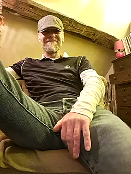 eddouxxx78 online show from 04/25/26, 06:49