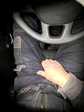 eddouxxx78 online show from 12/19/25, 06:16