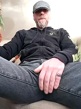eddouxxx78 online show from 03/08/25, 08:44