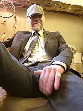 eddouxxx78 online show from 04/05/26, 04:02