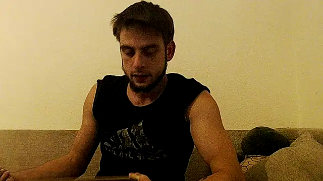 Snapshot of Youngtimer_1997 chatting on 09/30/25, 11:44 Youngtimer 1997 online show from 09/30/25, 11:44