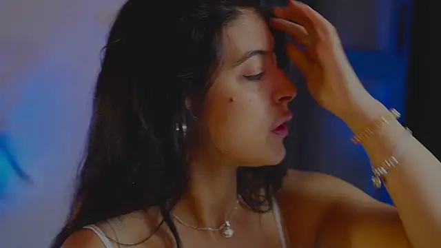 anabelcurvy online show from 11/04/25, 07:06