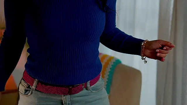 anabelcurvy online show from 12/15/25, 01:39