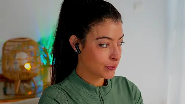 anabelcurvy online show from 12/18/25, 02:10