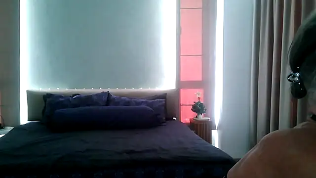 Devon2020 online show from 12/20/25, 09:45