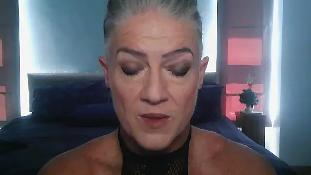 Devon2020 online show from 12/19/25, 07:00