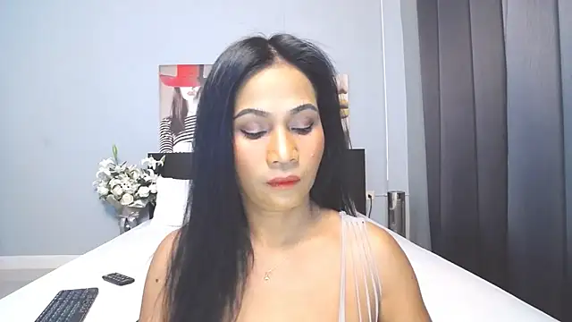 Hotbeebee online show from 02/26/25, 02:19