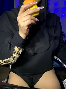 Jameela online show from 11/25/25, 01:39