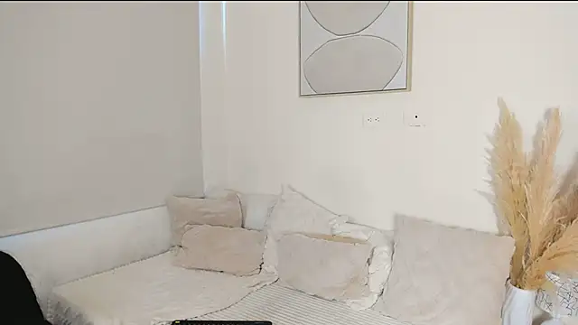 ZOEGARNER01 online show from 11/09/25, 08:13