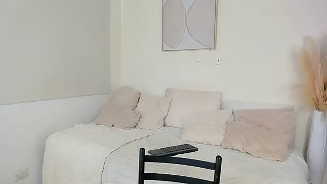 ZOEGARNER01 online show from 03/12/26, 06:56