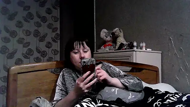 explored romantic online show from 02/11/25, 07:27