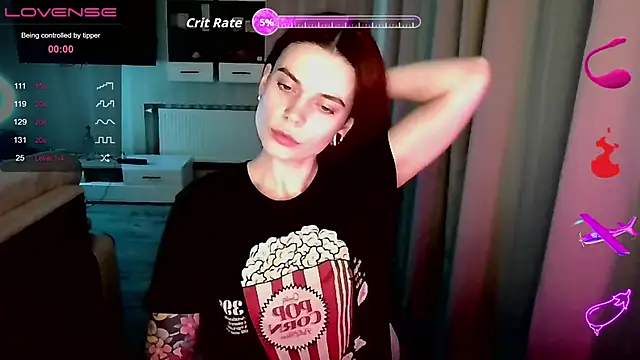 Snapshot of RinaDevil chatting on 11/29/25, 01:33 RinaDevil online show from 11/29/25, 01:33