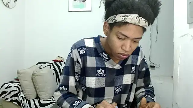 angelamarie1 online show from 02/01/26, 12:47