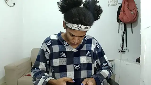 Snapshot of angelamarie1 chatting on 11/13/25, 10:30 angelamarie1 online show from 11/13/25, 10:30