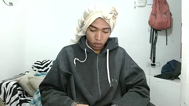 angelamarie1 online show from 12/21/25, 10:17