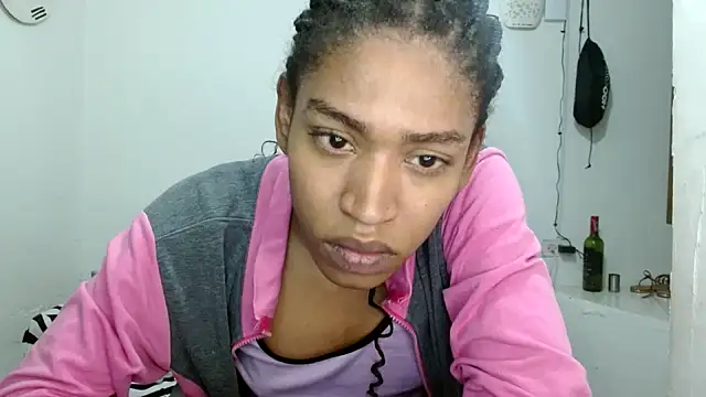 angelamarie1 online show from 04/26/26, 05:32