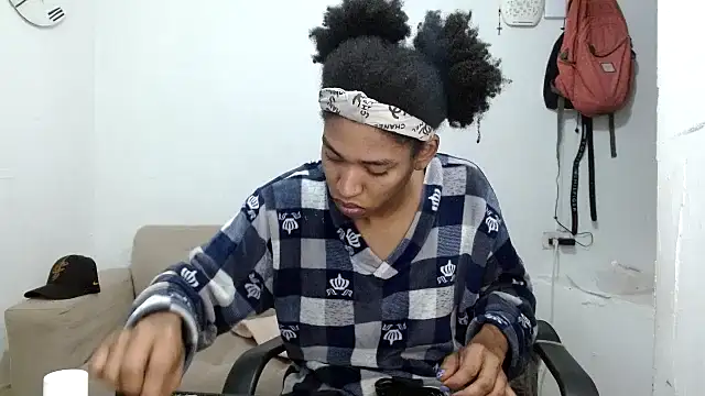 Snapshot of angelamarie1 chatting on 11/12/25, 09:02 angelamarie1 online show from 11/12/25, 09:02