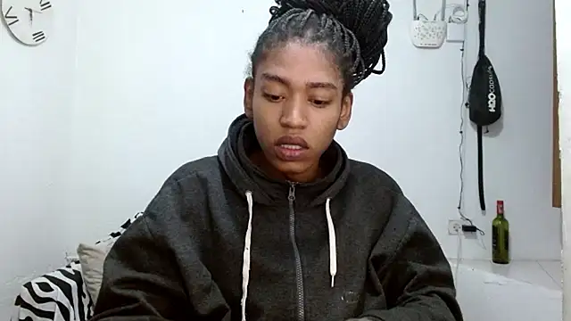 angelamarie1 online show from 05/07/26, 11:57