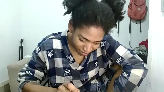 Snapshot of angelamarie1 chatting on 09/13/25, 03:39 angelamarie1 online show from 09/13/25, 03:39