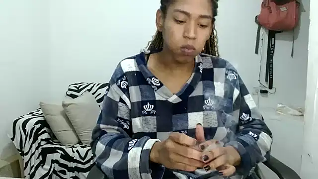 angelamarie1 online show from 01/09/26, 09:44