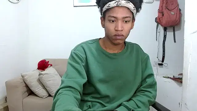 angelamarie1 online show from 02/17/26, 12:19