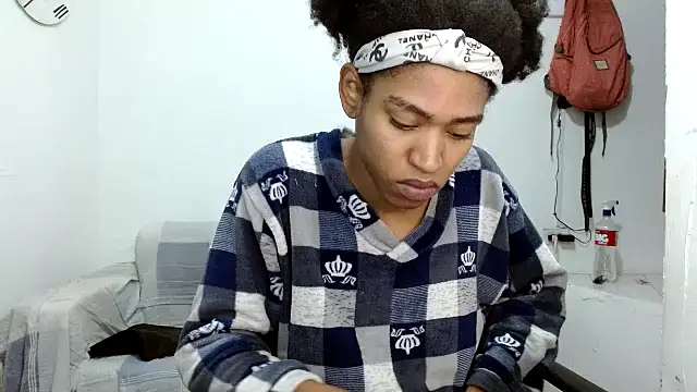 Snapshot of angelamarie1 chatting on 10/28/25, 09:30 angelamarie1 online show from 10/28/25, 09:30