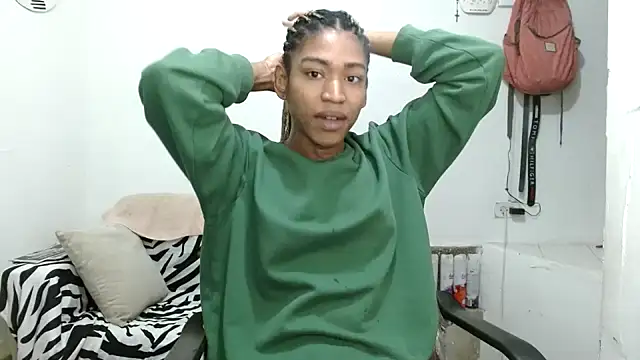 angelamarie1 online show from 12/19/25, 11:45