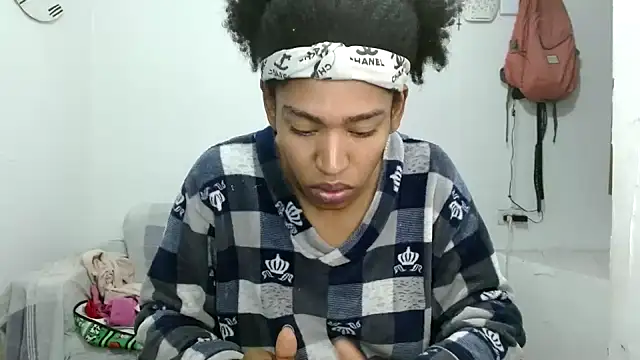 Snapshot of angelamarie1 chatting on 10/30/25, 09:11 angelamarie1 online show from 10/30/25, 09:11