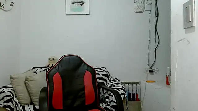 angelamarie1 online show from 02/03/26, 11:26